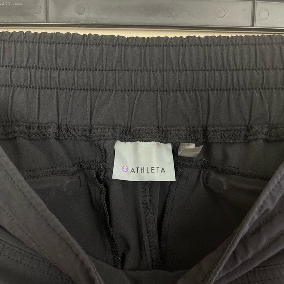 Athleta La Viva Black Capri Crop Pants Size 2 - Picture 4 of 6